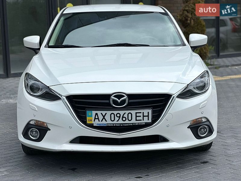 Седан Mazda 3 2015 в Вінниці