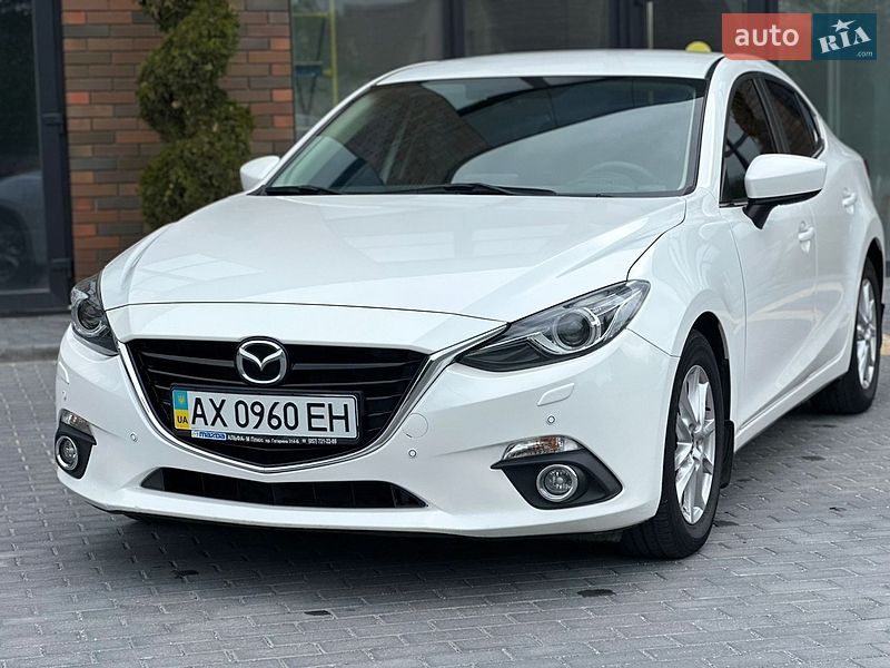 Седан Mazda 3 2015 в Вінниці