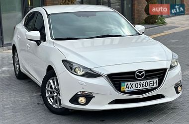 Седан Mazda 3 2015 в Вінниці