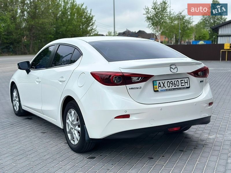 Седан Mazda 3 2015 в Вінниці