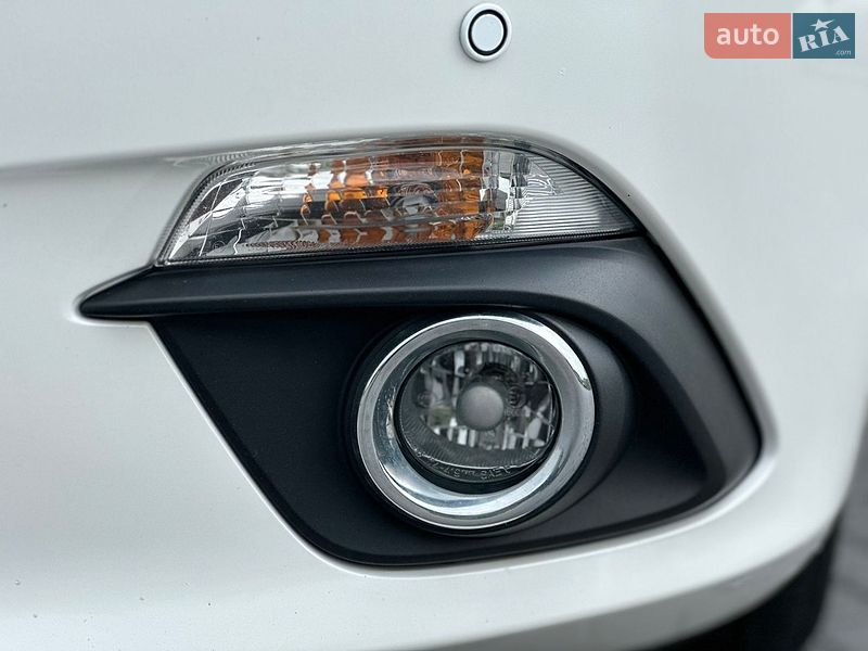 Седан Mazda 3 2015 в Вінниці