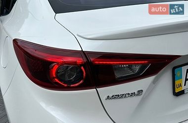 Седан Mazda 3 2015 в Вінниці