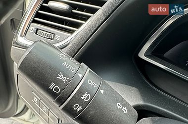Седан Mazda 3 2015 в Вінниці