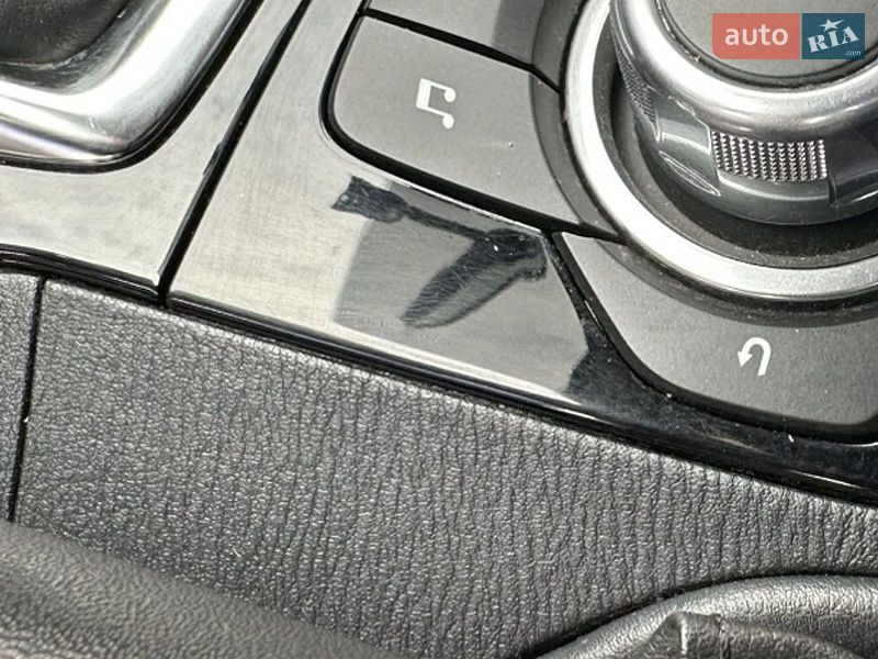 Седан Mazda 3 2015 в Вінниці