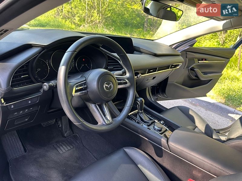 Седан Mazda 3 2021 в Дніпрі