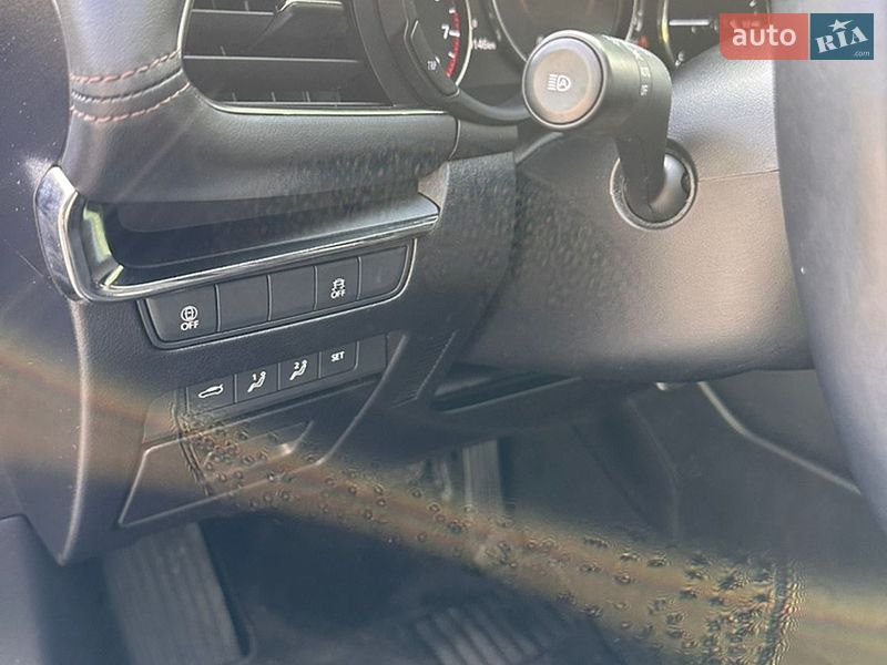 Седан Mazda 3 2021 в Дніпрі