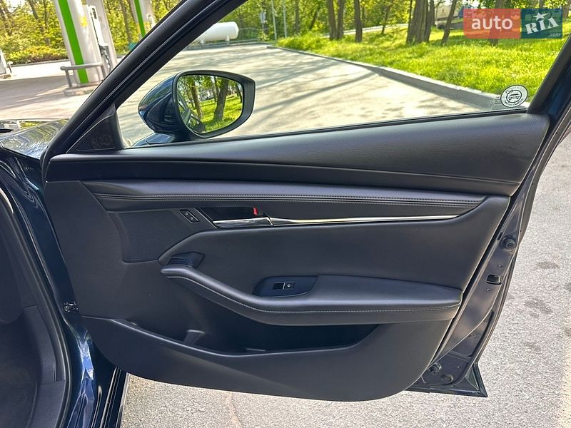 Седан Mazda 3 2021 в Дніпрі