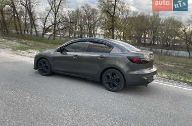 Седан Mazda 3 2012 в Дніпрі