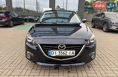Седан Mazda 3 2016 в Киеве