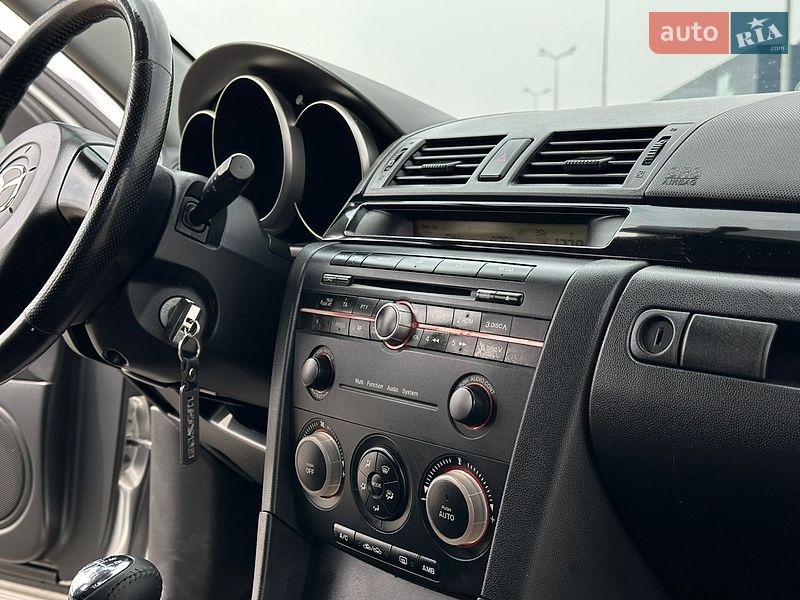 Хетчбек Mazda 3 2005 в Львові