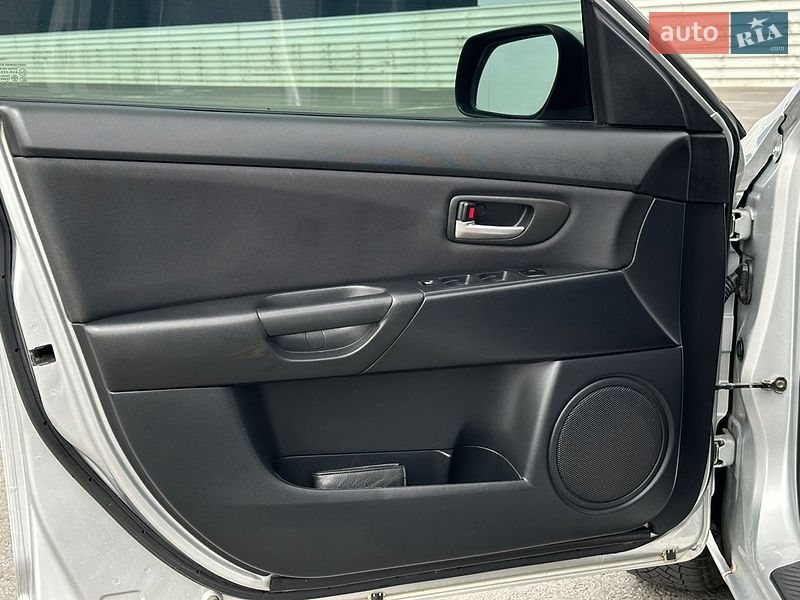 Хетчбек Mazda 3 2005 в Львові