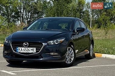 Хэтчбек Mazda 3 2018 в Святопетровское