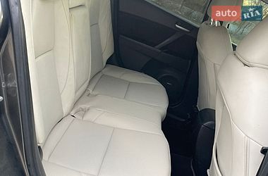 Седан Mazda 3 2012 в Дніпрі