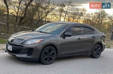 Седан Mazda 3 2012 в Дніпрі