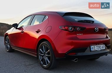 Хэтчбек Mazda 3 2024 в Новомосковске