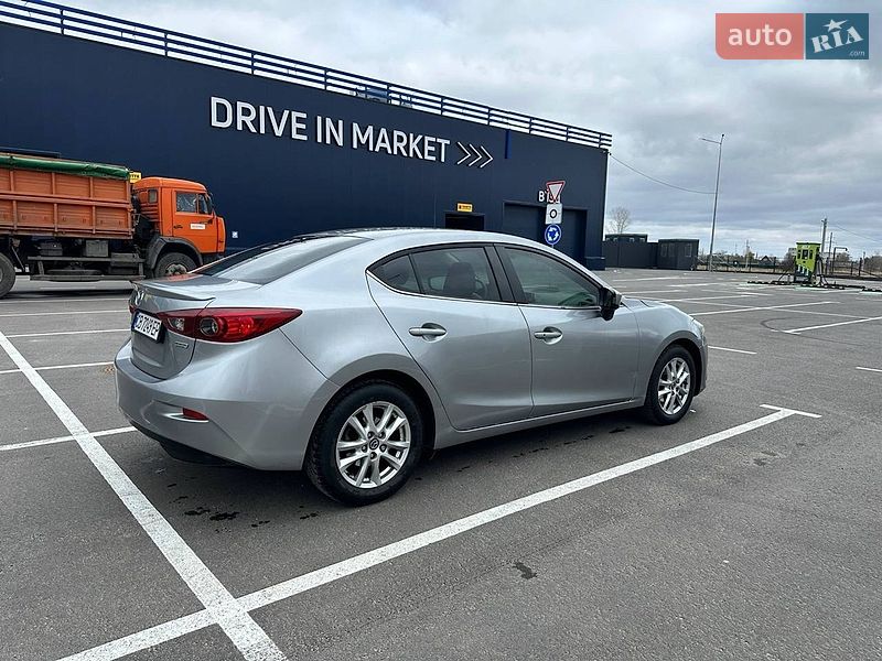 Седан Mazda 3 2013 в Чернигове