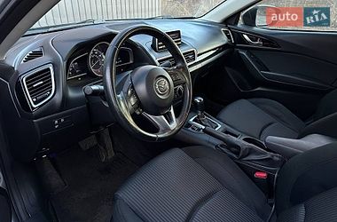 Седан Mazda 3 2013 в Чернигове