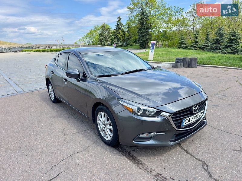 Седан Mazda 3 2017 в Черкассах