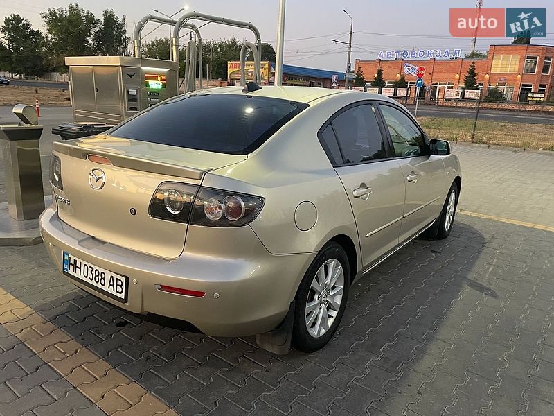 Седан Mazda 3 2007 в Николаеве