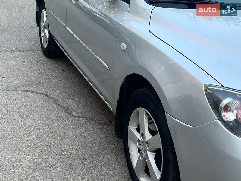 Хэтчбек Mazda 3 2004 в Черкассах