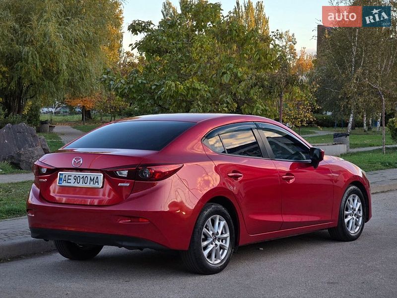 Седан Mazda 3 2013 в Кривом Роге