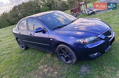 Седан Mazda 3 2005 в Лохвиці