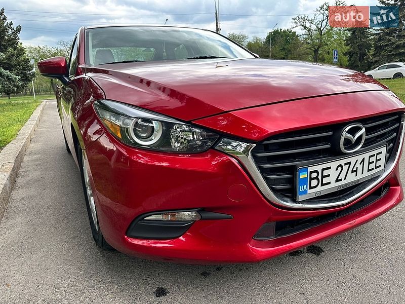 Седан Mazda 3 2017 в Николаеве