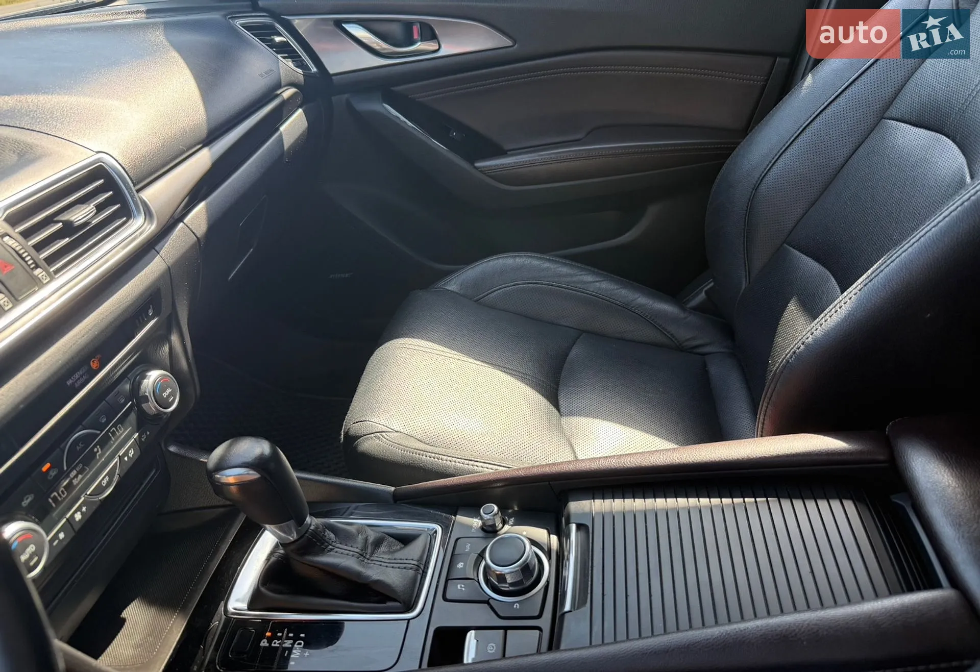 2017 Mazda 3 - мініатюра 9