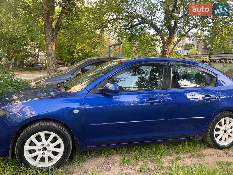 Седан Mazda 3 2009 в Херсоне