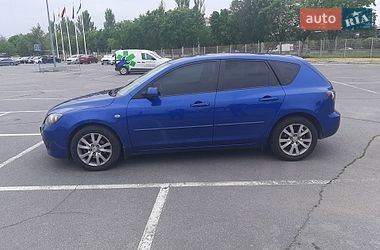 Хэтчбек Mazda 3 2006 в Днепре