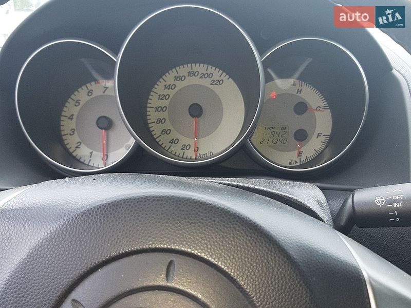 Хэтчбек Mazda 3 2006 в Днепре