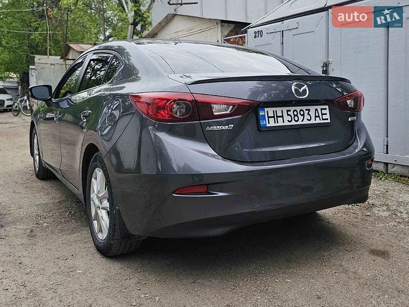 Седан Mazda 3 2016 в Одесі