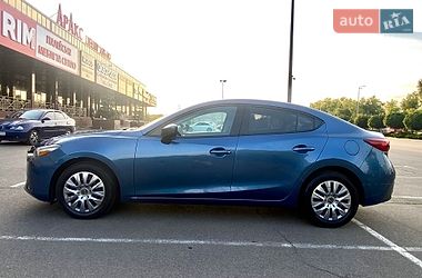 Седан Mazda 3 2017 в Киеве