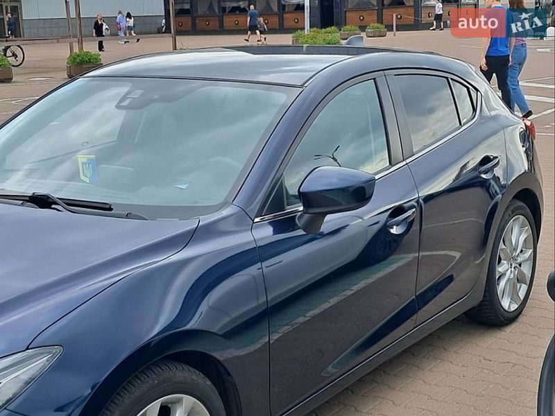 Хэтчбек Mazda 3 2015 в Житомире