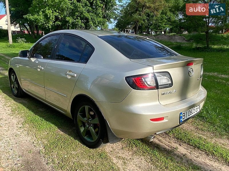 Седан Mazda 3 2004 в Гадячі