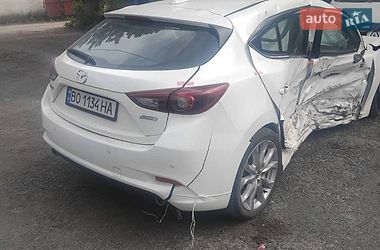 Хэтчбек Mazda 3 2014 в Тернополе