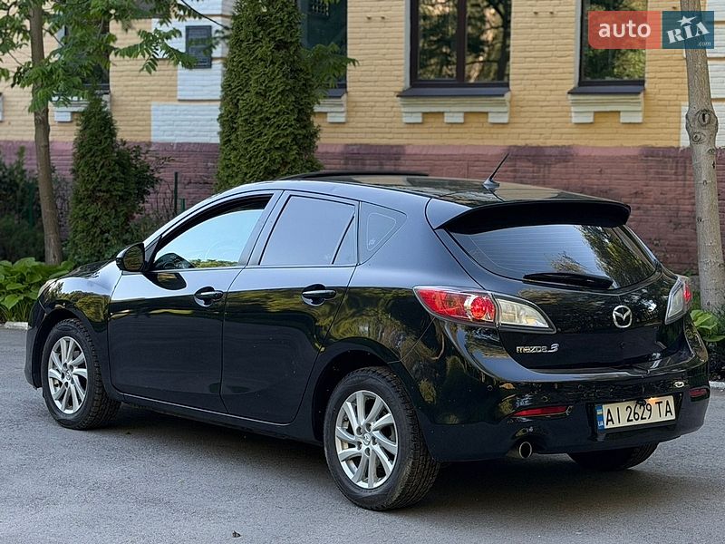 Хетчбек Mazda 3 2012 в Чернігові