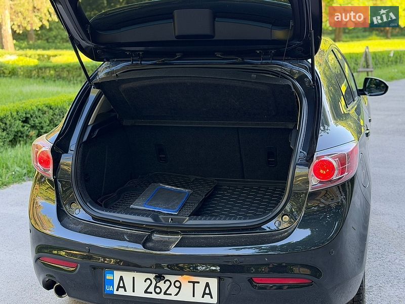 Хетчбек Mazda 3 2012 в Чернігові