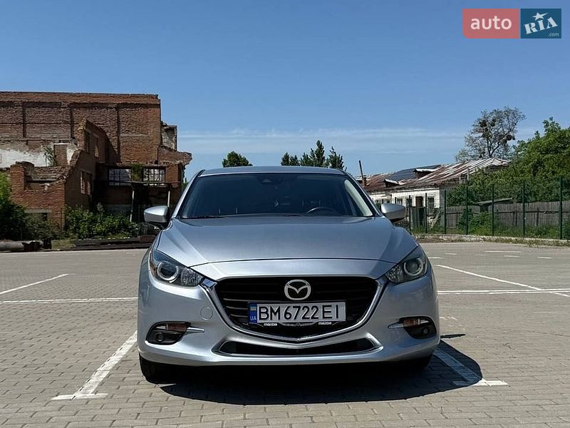 Седан Mazda 3 2018 в Ромнах