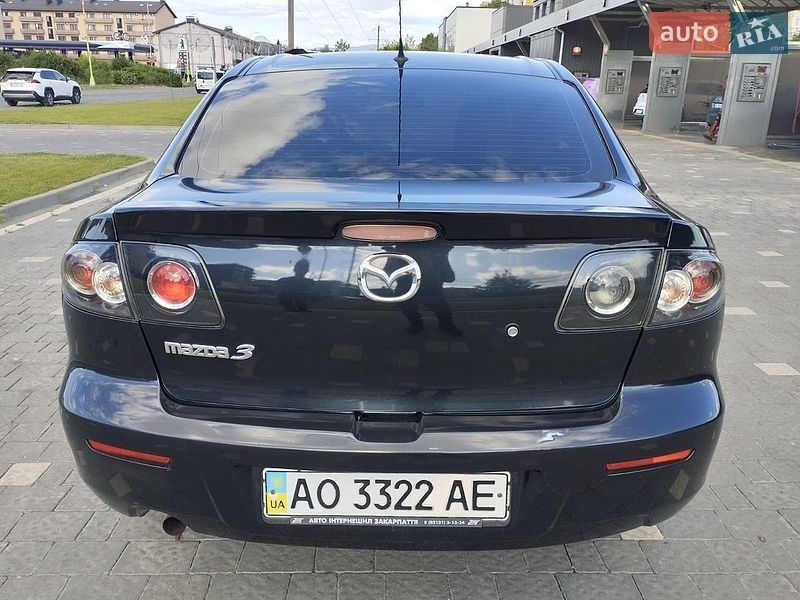 Седан Mazda 3 2007 в Ужгороде
