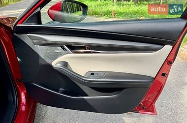 Седан Mazda 3 2019 в Киеве