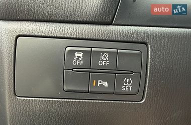 Седан Mazda 3 2017 в Киеве