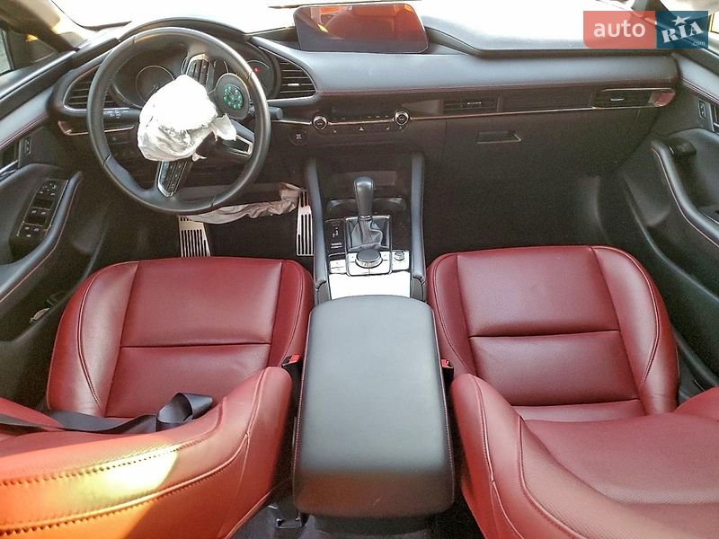 Седан Mazda 3 2024 в Львові