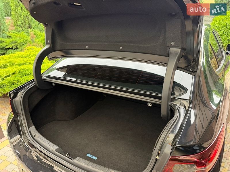 Седан Mazda 3 2021 в Дніпрі