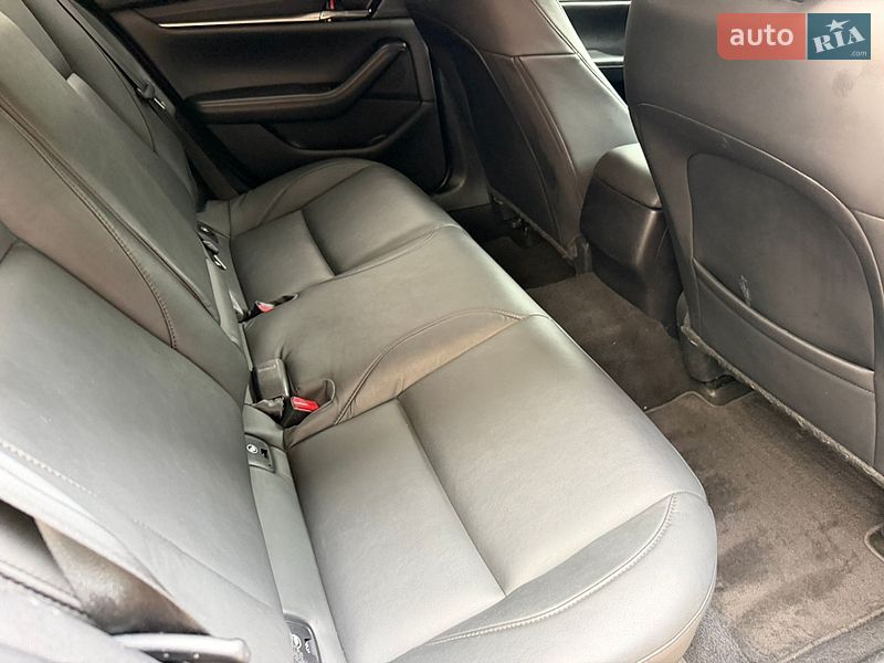 Седан Mazda 3 2021 в Дніпрі