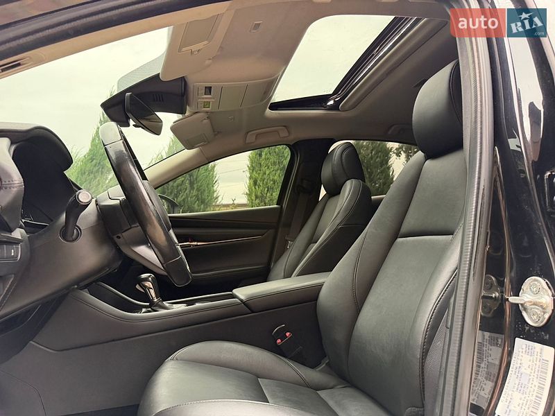 Седан Mazda 3 2021 в Дніпрі