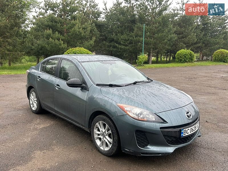 Седан Mazda 3 2012 в Бориславі