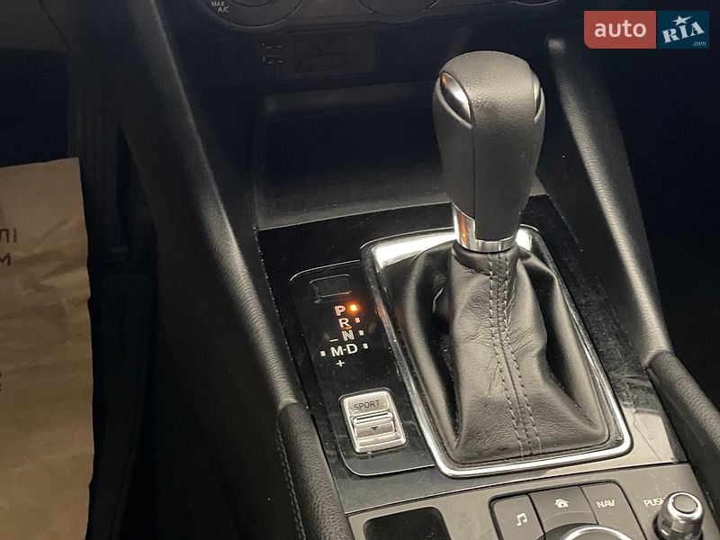 Хэтчбек Mazda 3 2017 в Киеве