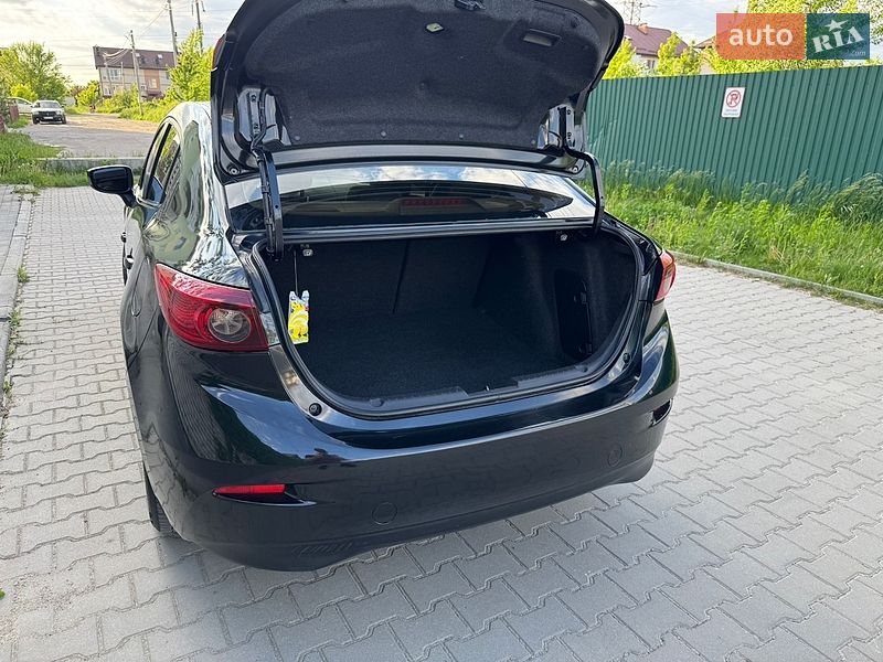 Седан Mazda 3 2013 в Виннице