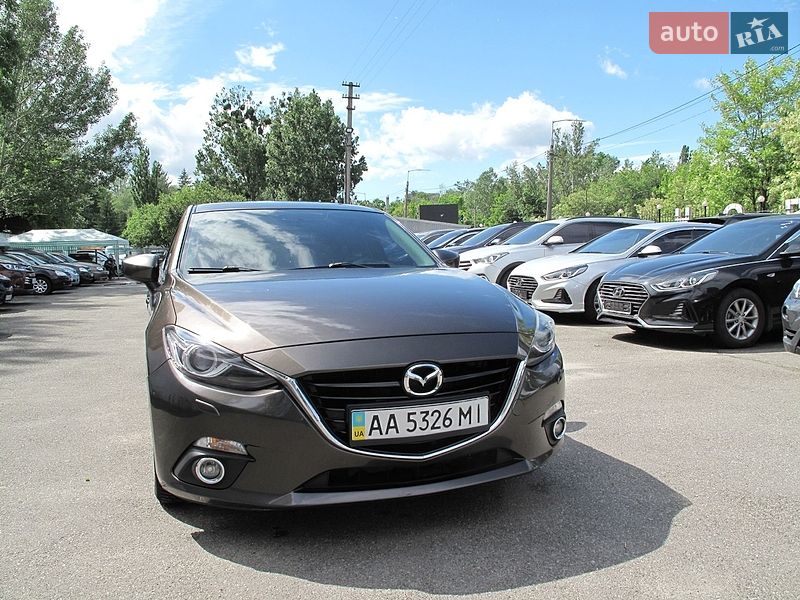 Mazda 3 2015